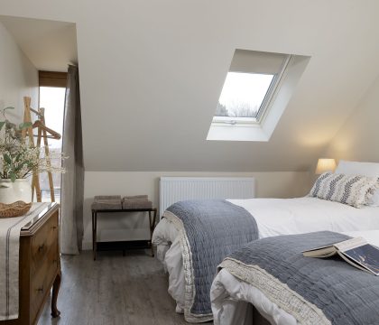 Shire Cottage Bedroom 2 - StayCotswold