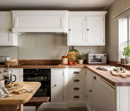 Loveday Cottage Kitchen/Dining Room - StayCotswold