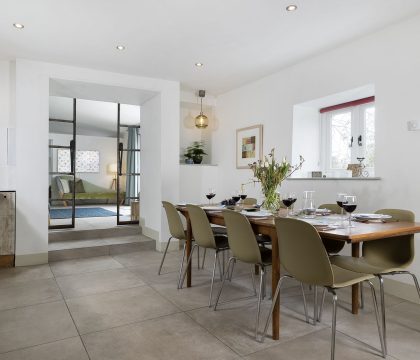 The Artists House Dining Room - StayCotswold
