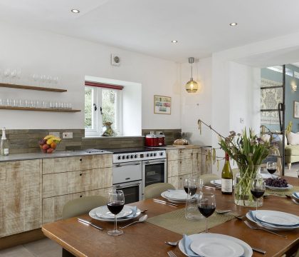 The Artists House Dining Room - StayCotswold
