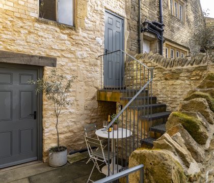 Church Alley House Outside - StayCotswold