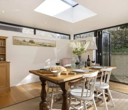 Inca's Cottage Dining Area - StayCotswold