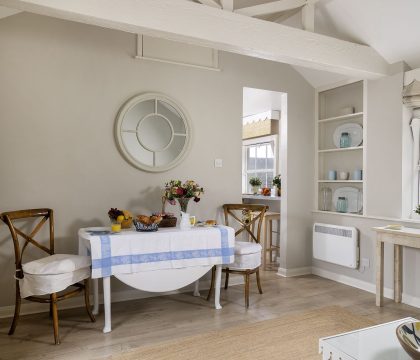Orchard Cottage Dining/Sitting Room - StayCotswold