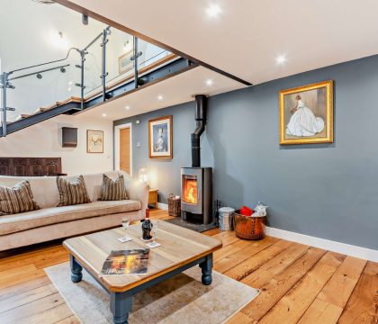 Chapel House Sitting Area - StayCotswold