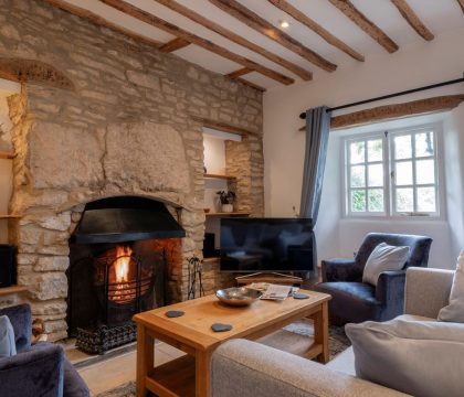 Lilac Cottage Sitting Room - StayCotswold