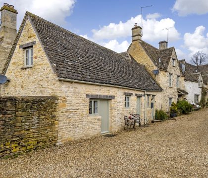 Little Bird Cottage - StayCotswold