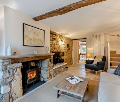 Little Cottage Sitting Room - StayCotswold