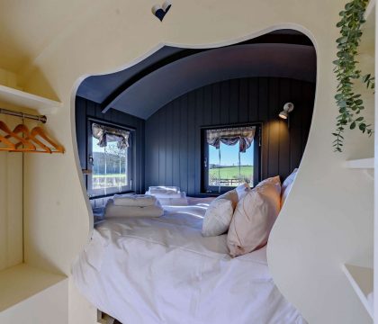Aurora Shephards Hut Bedroom - StayCotswold