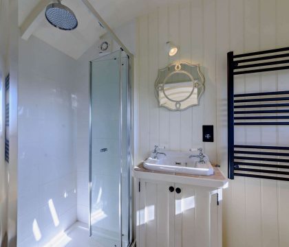 Aurora Shephards Hut Bathroom - StayCotswold