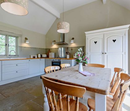Ivy Cottage Dining Area - StayCotswold