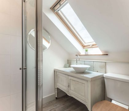 The Stables Bathroom - StayCotswold