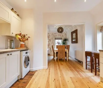 The Cotswold Guy Apartment Kitchen - StayCotswold