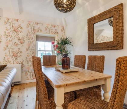 The Cotswold Guy Apartment Dining Area - StayCotswold