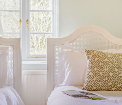 Wren Cottage Bedroom 2 - StayCotswold