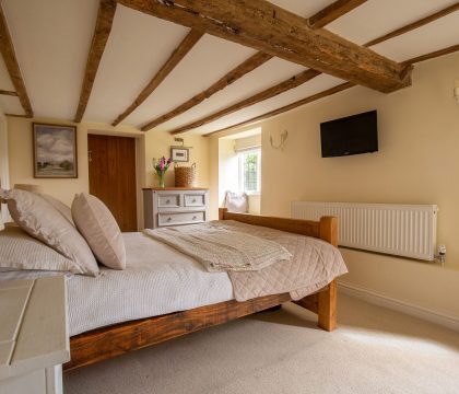 Ford Bank Cottage Bedrooom 2 - StayCotswold