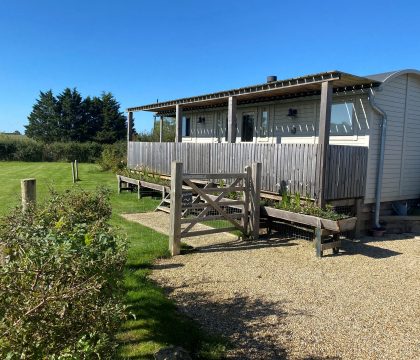 Aurora Shephards Hut - StayCotswold