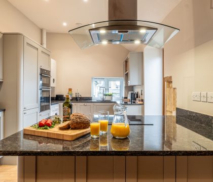 Topside Kitchen - StayCotswold