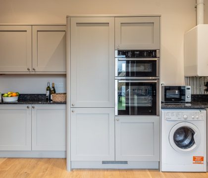 Topside Kitchen - StayCotswold