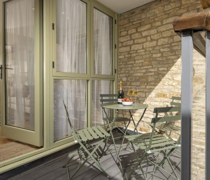 The Staircase Balcony - StayCotswold