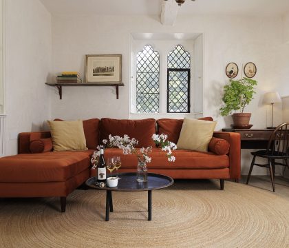 The Gatehouse Sitting Room - StayCotswold