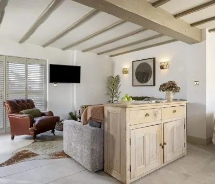 The Old Forge Sitting Area- StayCotswold