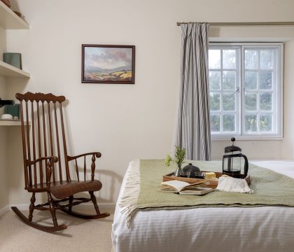 Royal Oak Cottage Bedroom 2 - StayCotswold