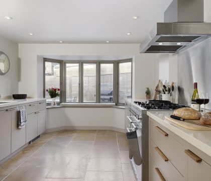 The Fleece House Kitchen Area - StayCotswold