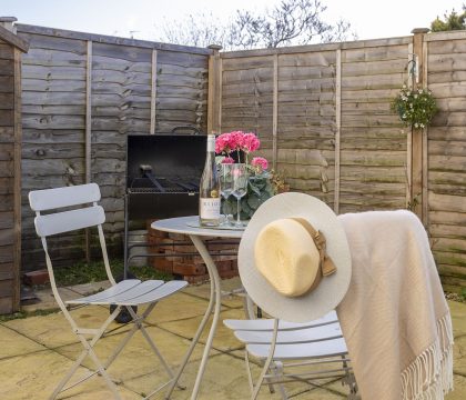 Tower View Outside - StayCotswold