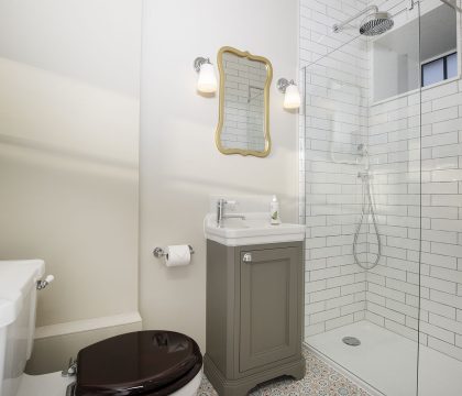 Thimble Cottage - Bathroom