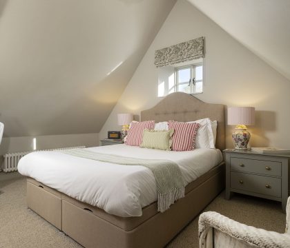 The Coach House Master Bedroom - StayCotswold