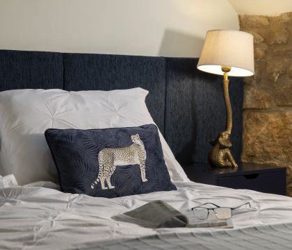 The Granary at Oriel Farm Bedroom 2 - StayCotswold