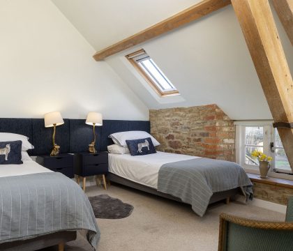The Granary at Oriel Farm Bedroom 2 - StayCotswold