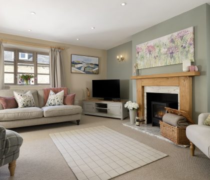 The Loft Sitting Room - StayCotswold