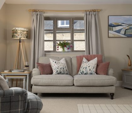 The Loft Sitting Room - StayCotswold