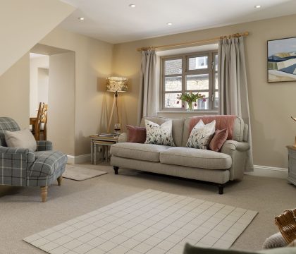 The Loft Sitting Room - StayCotswold