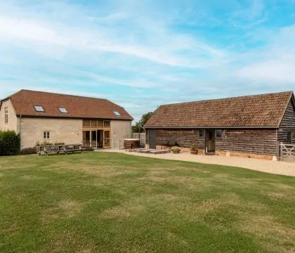 High Barn & Little Barn - StayCotswold