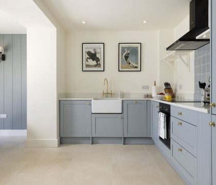 Primrose Cottage, Barnsley Kitchen - StayCotswold