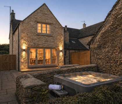 Primrose Cottage, Barnsley - StayCotswold