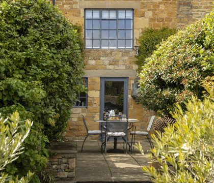 Knoll Cottage Garden - StayCotswold