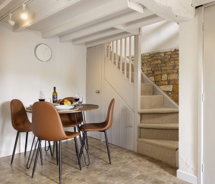 Knoll Cottage Kitchen - StayCotswold