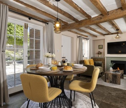 Orchard Cottage Dining Area - StayCotswold