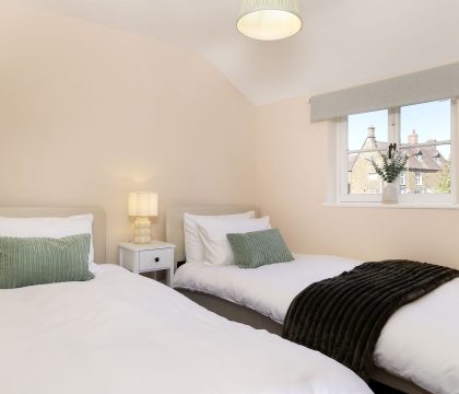 Orchard Cottage Bedroom 2 - StayCotswold
