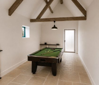 Poulton Fields Farm Barns - StayCotswold 