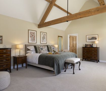 Middle Farm Master Bedroom - StayCotswold