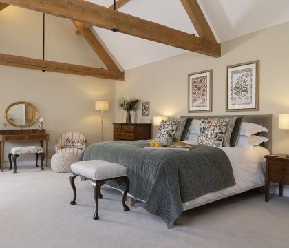 Middle Farm Master Bedroom - StayCotswold