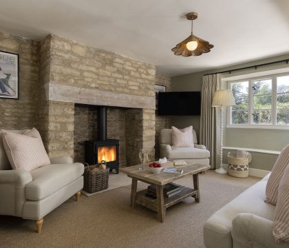 Primrose Cottage, Barnsley Sitting Room - StayCotswold