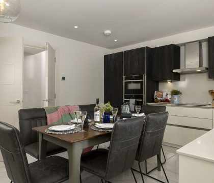The Copper Kitchen/Dining Area - StayCotswold