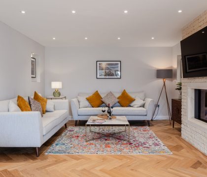 Nursery End House Sitting Room - StayCotswold