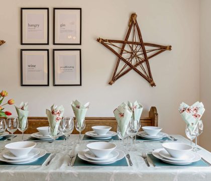 Little Lulham Dining Area - StayCotswold