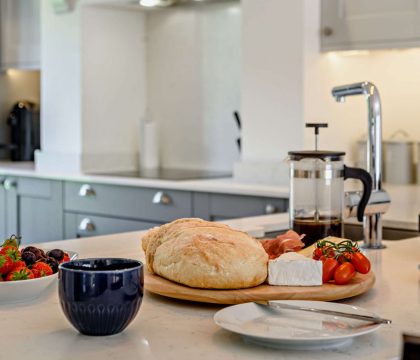 Little Lulham Kitchen - StayCotswold